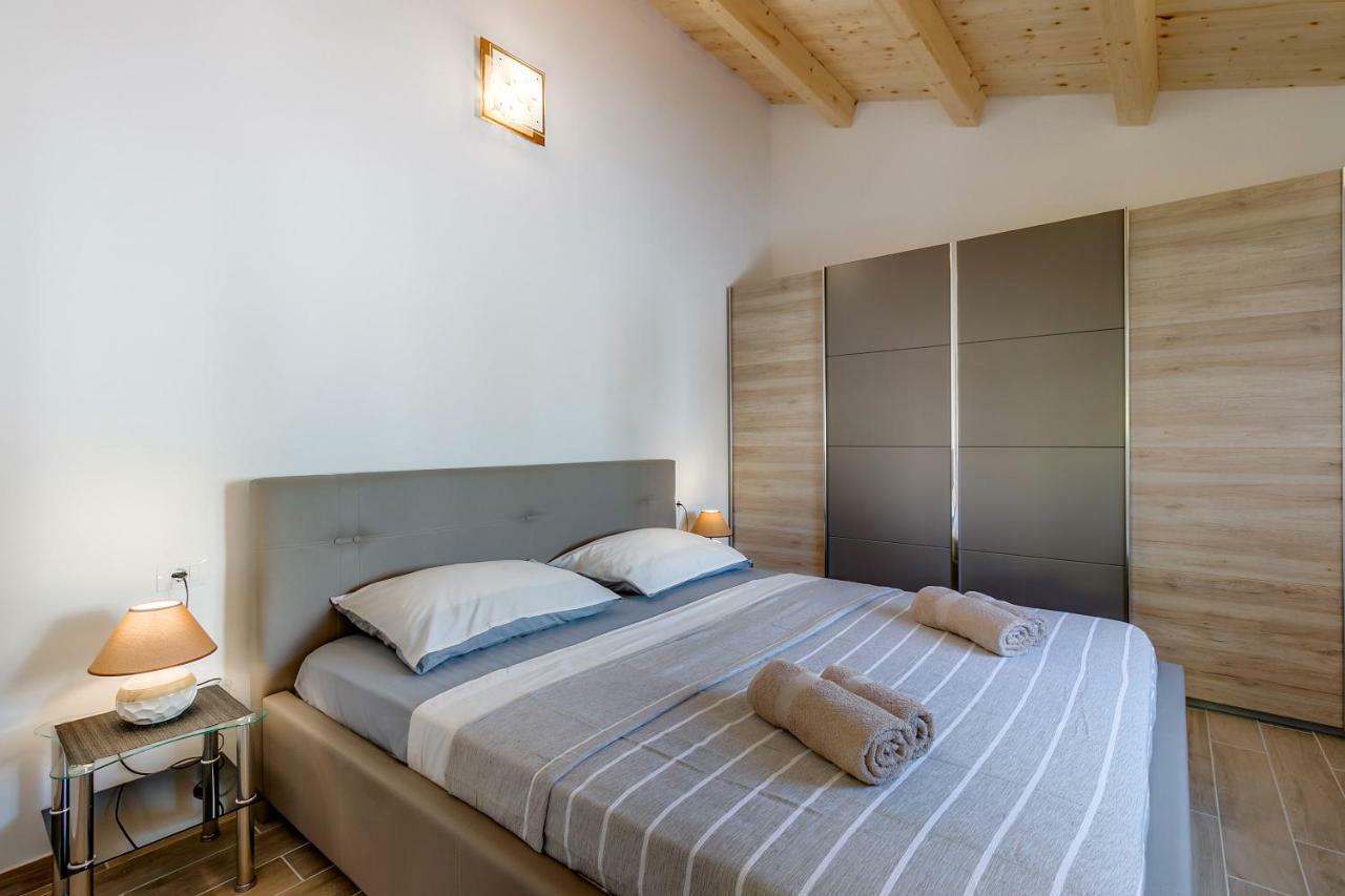 Apartments Relax เวลิโลชิน ภายนอก รูปภาพ