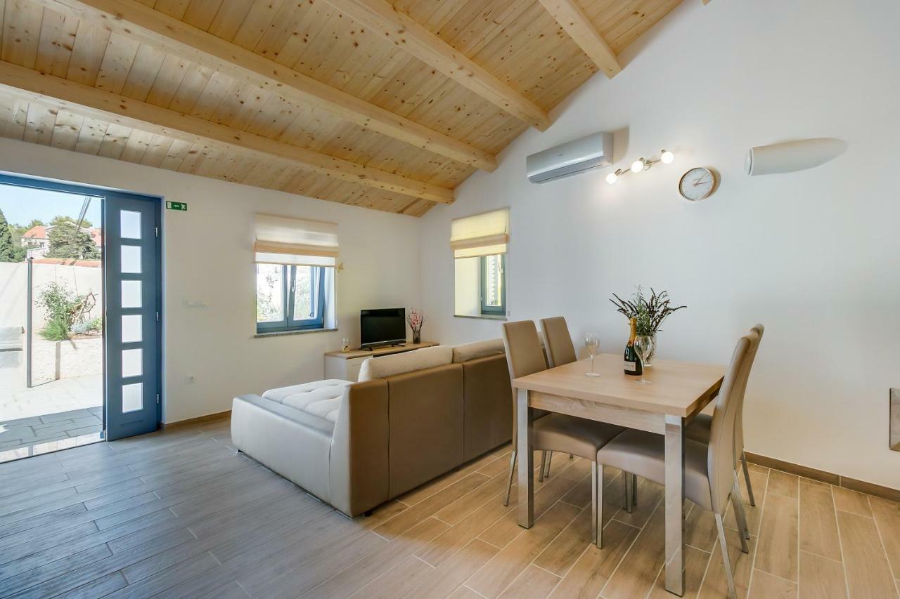 Apartments Relax เวลิโลชิน ภายนอก รูปภาพ